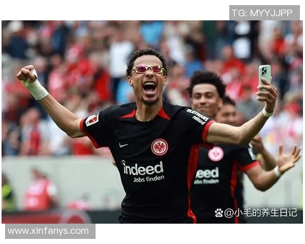 法兰克福又入迷锋,两大新星12场贡献14球,身价总计8000万欧元! 法兰克福又入迷锋,两大新星12场贡献14球,身价总计8000万欧元!